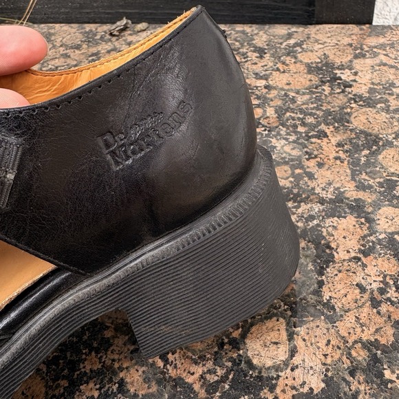 VINTAGE DR MARTENS Black Mary Jane Strap Cross Women's Sz 6 Chunky Platform - Picture 4 of 13